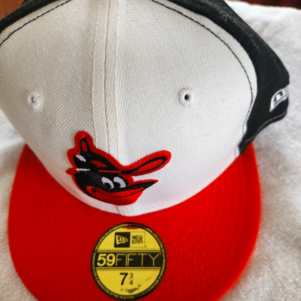New w/seal Baltimore Orioles baseball hat Size 7 3/4